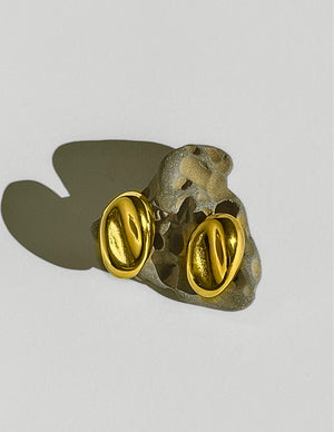 
                
                    Load image into Gallery viewer, Sea Stone Earrings | Gold
                
            